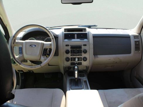 Used 2011 Ford Escape 2WD Hybrid image 9