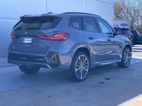 Used 2025 BMW X1 xDrive28i w/ Premium Package image 4