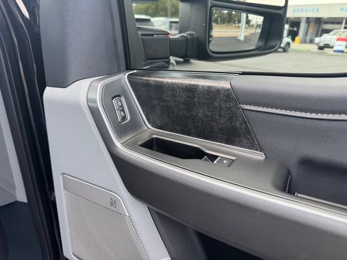 Used 2025 Ford F250 XLT w/ Black Appearance Package AWD/4WD image 15