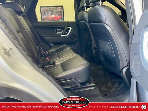 Used 2018 Land Rover Discovery Sport HSE AWD/4WD image 15