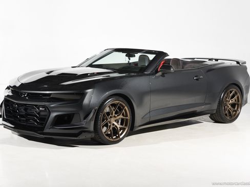 Used 2017 Chevrolet Camaro ZL1 RWD image 4