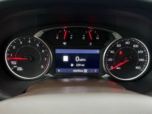 Used 2023 GMC Acadia SLT image 46