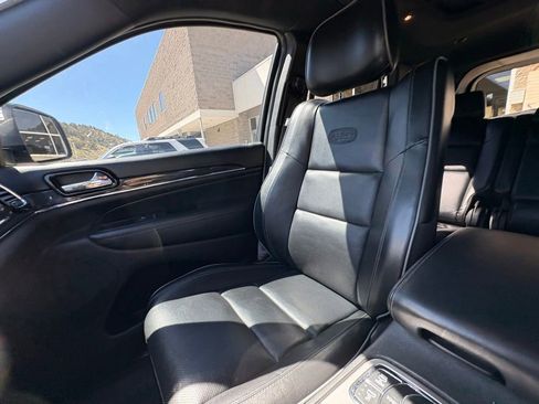 Used 2019 Jeep Grand Cherokee Overland AWD/4WD image 23