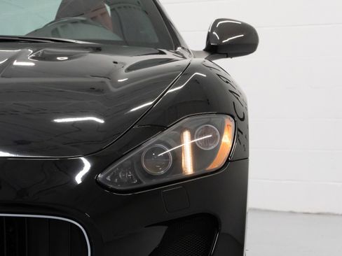 Used 2012 Maserati GranTurismo MC image 10