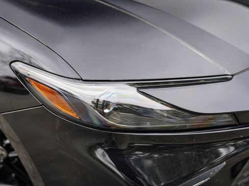 Used 2025 Toyota Camry SE w/ Multimedia Upgrade Package image 8