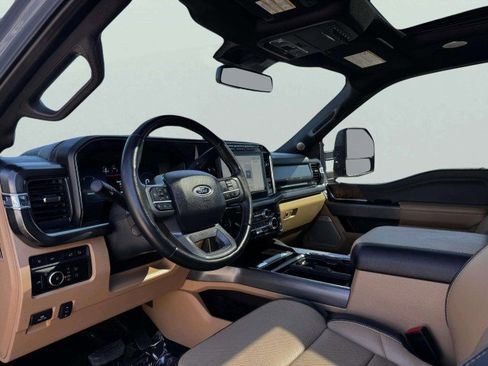Used 2023 Ford F250 Lariat w/ Lariat Ultimate Package image 24