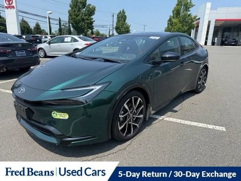 Used 2025 Toyota Prius Plug-In Hybrid FWD image 22