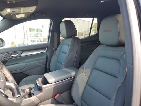 New 2027 GMC Terrain AT4 w/ Convenience Package III AWD/4WD image 5
