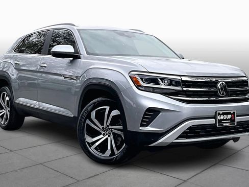 Used 2023 Volkswagen Atlas Cross Sport SEL image 3