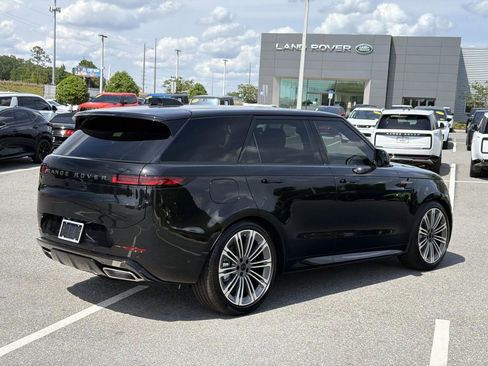New 2026 Land Rover Range Rover Sport Dynamic SE AWD/4WD image 5