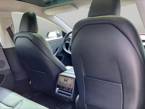 Used 2024 Tesla Model 3 Standard Range RWD image 19