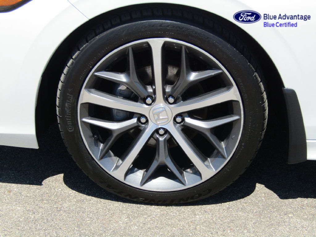 Used 2023 Honda Civic Touring image 13