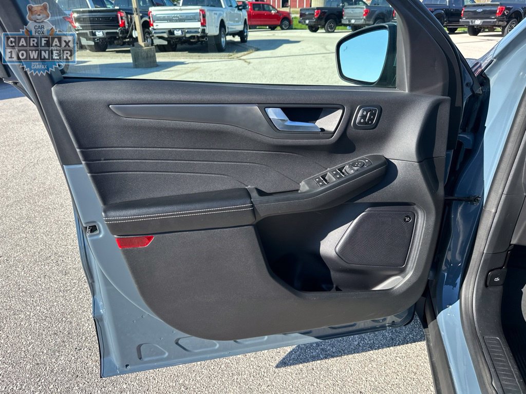 Used 2023 Ford Escape Active w/ Tech Pack #2 AWD/4WD image 23