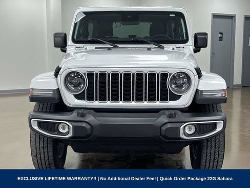 Used 2025 Jeep Wrangler Unlimited Sahara AWD/4WD image 2
