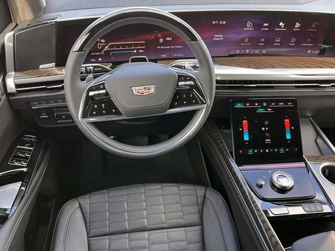 Certified 2026 Cadillac Escalade Platinum Sport w/ LPO, ONYX Package image 13