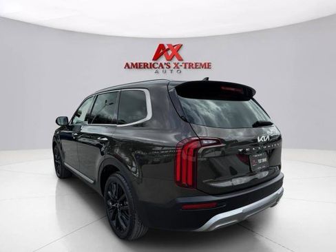 Used 2022 Kia Telluride SX FWD image 3