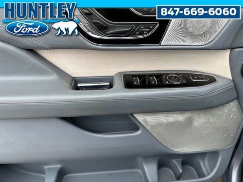 Used 2023 Lincoln Navigator L Black Label AWD/4WD image 25