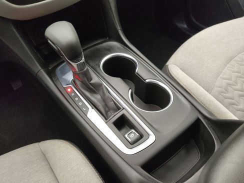 Used 2022 Chevrolet Equinox LT FWD image 22
