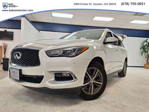 Used 2017 INFINITI QX60 Luxe w/ Premium Plus Package AWD/4WD image 4