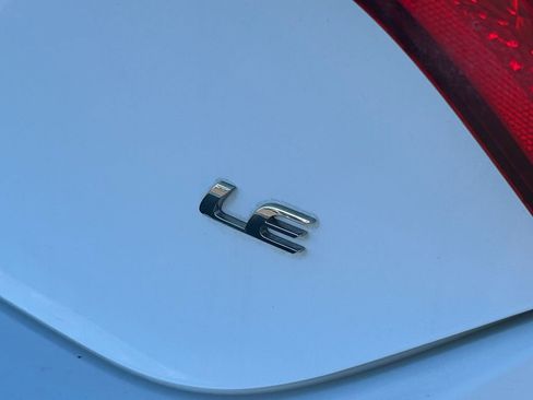 Used 2014 Toyota Corolla LE image 13