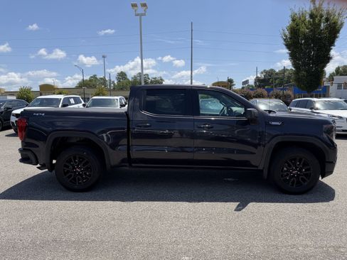 Used 2025 GMC Sierra 1500 Elevation AWD/4WD image 11