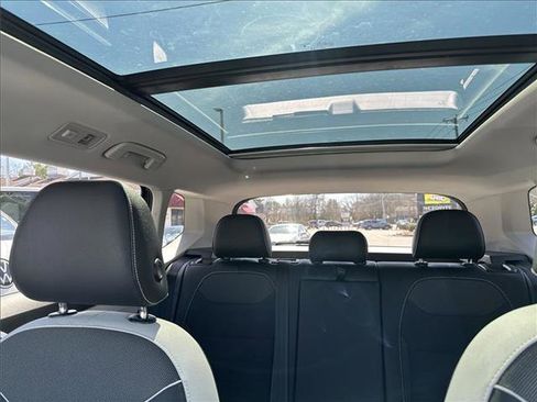 New 2026 Volkswagen Taos SE AWD/4WD image 19