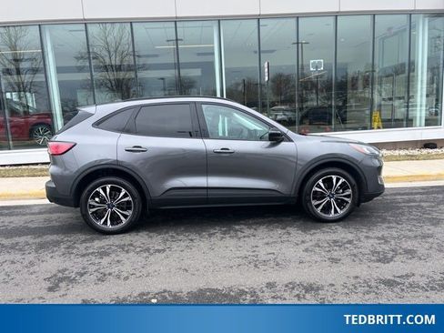 Used 2022 Ford Escape SEL w/ SEL Stealth AWD Package image 9