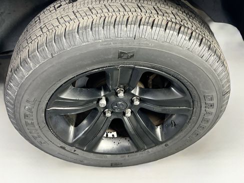 Used 2022 RAM 1500 Classic Warlock w/ Electronics Group image 28