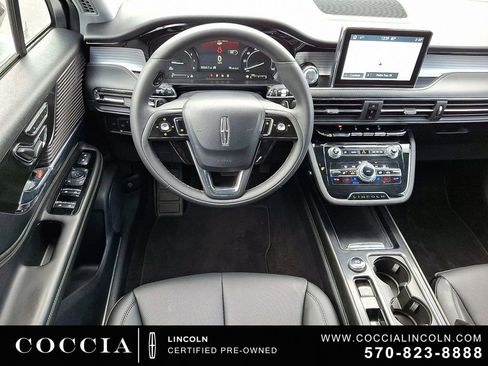 Certified 2022 Lincoln Corsair AWD w/ Equipment Group 101A image 11
