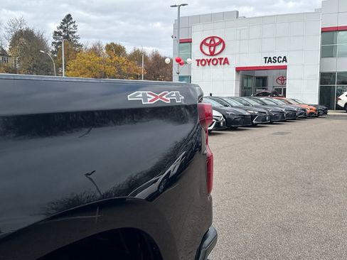 Used 2020 Chevrolet Silverado 1500 LT w/ Trailering Package image 39