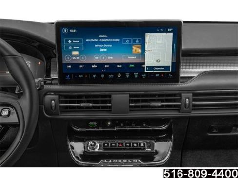 Used 2023 Lincoln Corsair AWD w/ Equipment Group 101A image 11