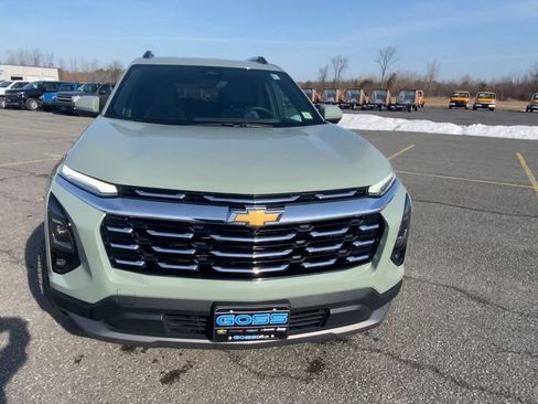 Certified 2025 Chevrolet Equinox LT w/ Convenience Package II image 3