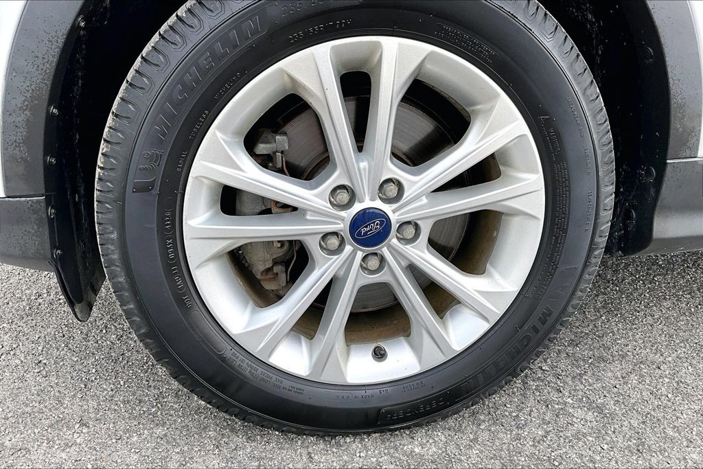 Used 2018 Ford Escape SEL AWD/4WD image 9