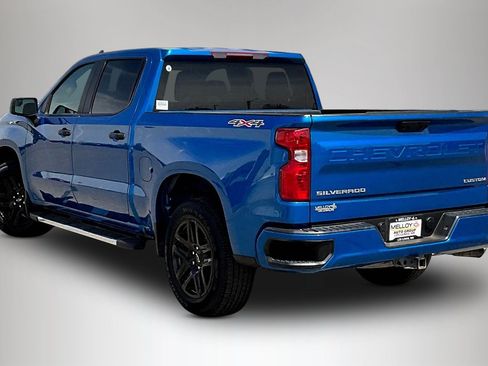 Used 2022 Chevrolet Silverado 1500 Custom image 4