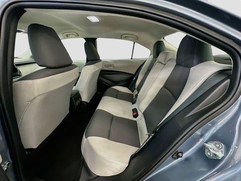 Used 2025 Toyota Corolla LE FWD image 29