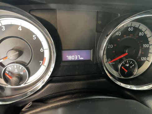 Used 2016 Dodge Grand Caravan SE image 7