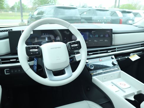 New 2026 Hyundai Santa Fe SEL FWD image 2