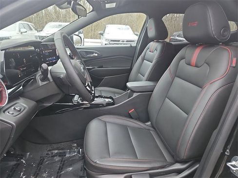 Used 2025 Chevrolet Trax RS w/ Driver Confidence Package image 18