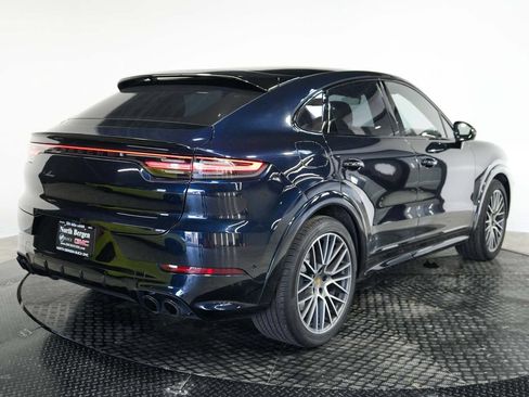Used 2022 Porsche Cayenne Turbo AWD/4WD image 8