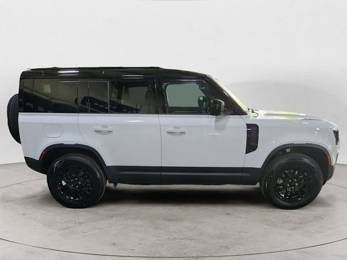 New 2026 Land Rover Defender 110 S AWD/4WD image 6