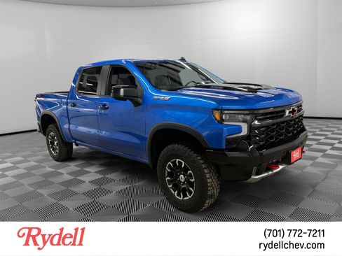 Used 2025 Chevrolet Silverado 1500 ZR2 w/ Technology Package image 7