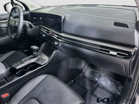 Certified 2026 Kia Sportage SX FWD image 29
