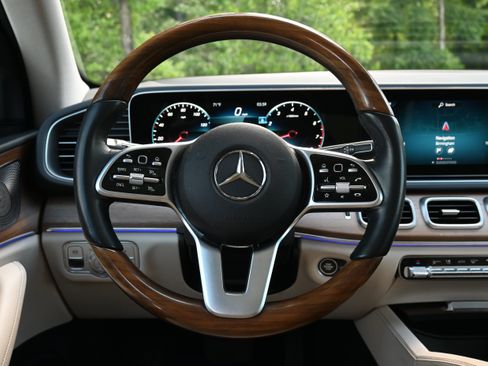 Used 2022 Mercedes-Benz GLE 350 image 6