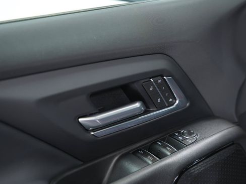 Used 2025 Chevrolet Silverado EV RST AWD/4WD image 33