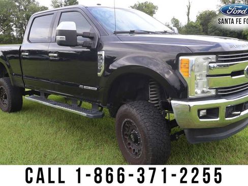 Used 2017 Ford F350 Lariat w/ Chrome Package AWD/4WD image 4