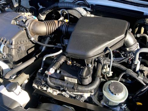 Certified 2022 Toyota Tacoma SR image 29