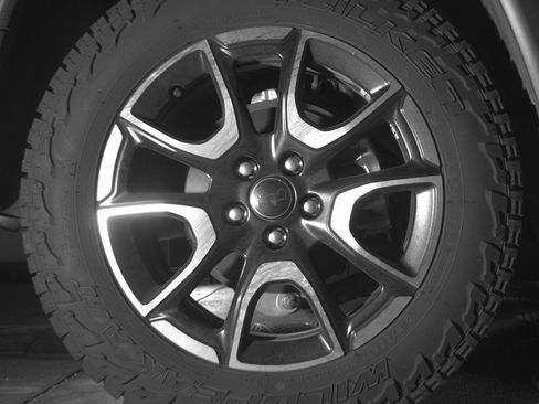 Used 2025 Jeep Compass Trailhawk image 15