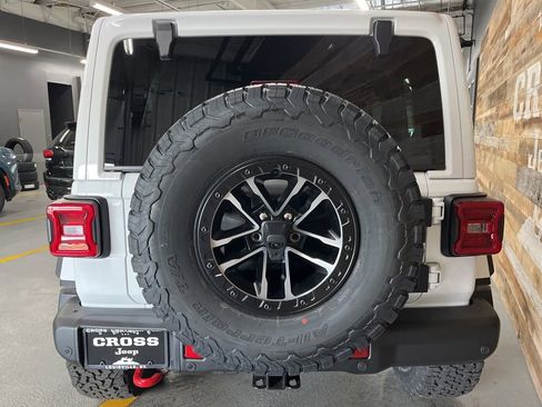 New 2026 Jeep Wrangler Unlimited Rubicon AWD/4WD image 26