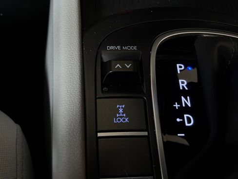 Used 2024 Hyundai Kona SEL AWD/4WD image 23