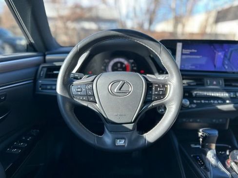 Used 2023 Lexus ES 350 F Sport w/ Accessory Package (Z2) image 21